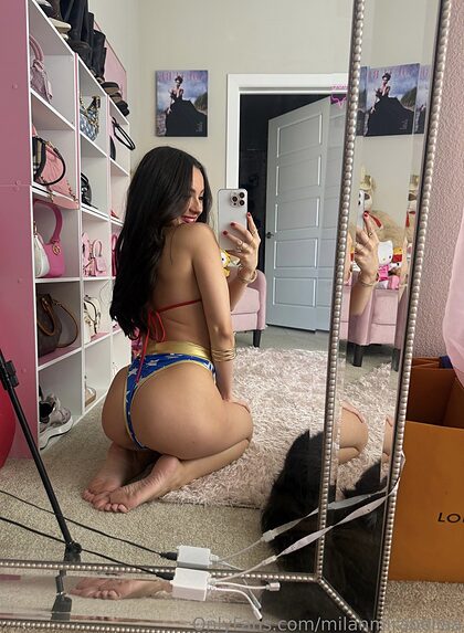 Milanmirabella nude photo #18