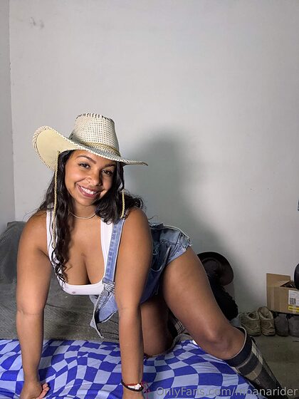 moanarider nude photo #12