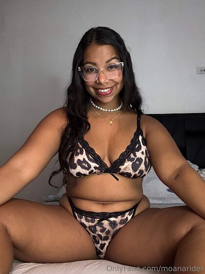 moanarider nude photo #42