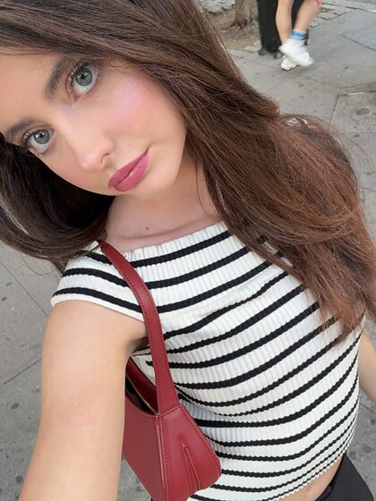 Mollyflorio nude photo #17