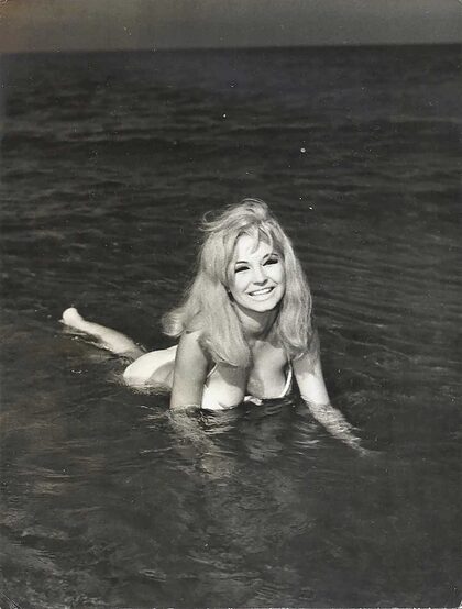 Monica Pardo nude photo #9