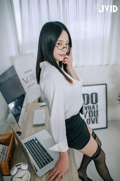 Mov19960908 nude photo #109