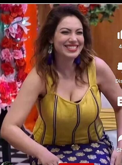 Munmun Dutta nude photo #4