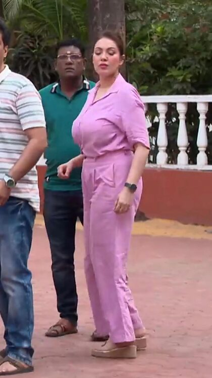 Munmun Dutta nude photo #8