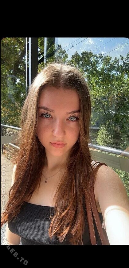MyCherryKiss nude photo #2