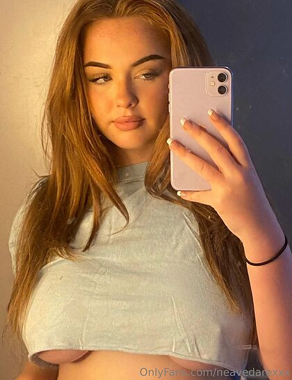 Neave D nude photo #14