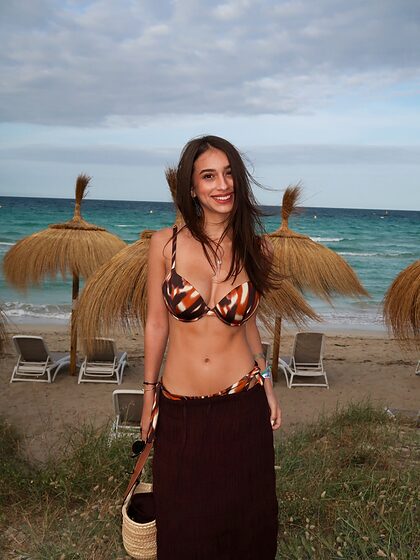 Nelli Omolnar nude photo #49