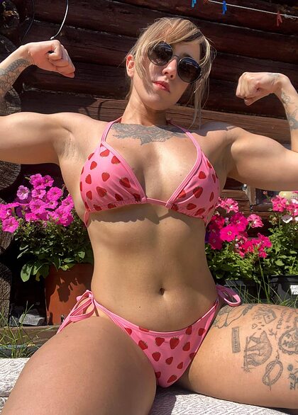 Nikaxreznik nude photo #10