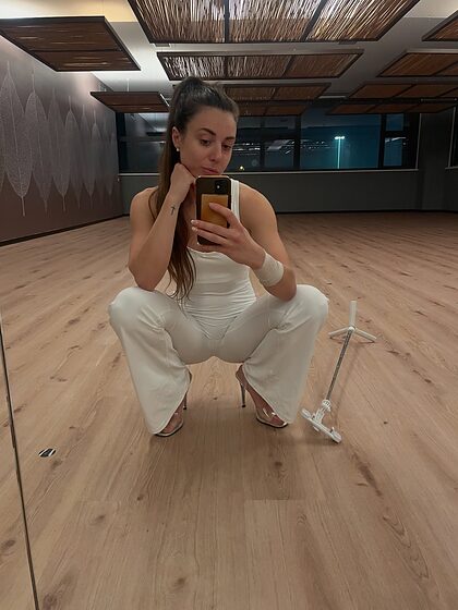 ninamissfit.model nude photo #10