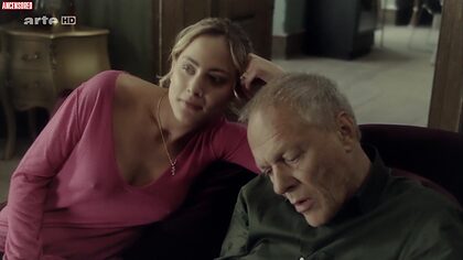 Nora Arnezeder nude photo #18
