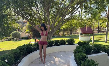 Olivia Ganes nude photo #4