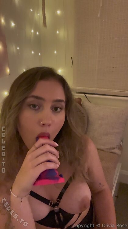 Oliviarosefitt nude photo #57