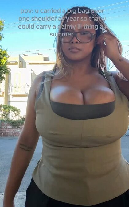 Ouibutterup nude photo #7