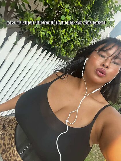 Ouibutterup nude photo #30