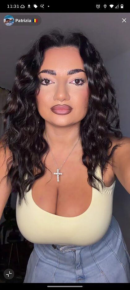 Patriziapatrizz nude photo #4