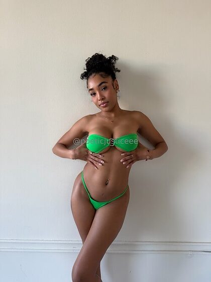 poeticjusticeee nude photo #4