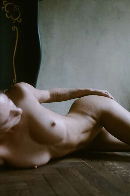 pretylittlething nude photo #29