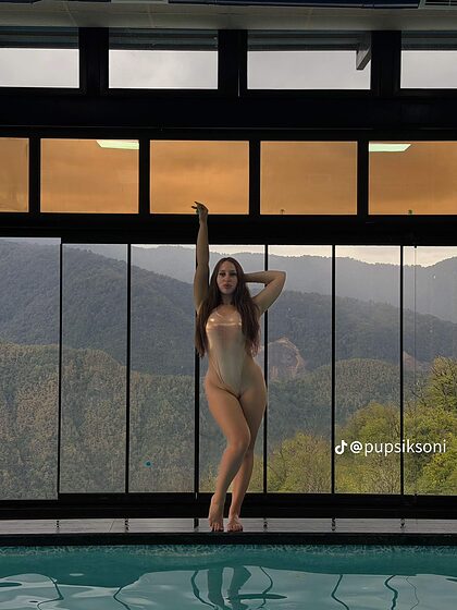 pupsiksoni nude photo #11