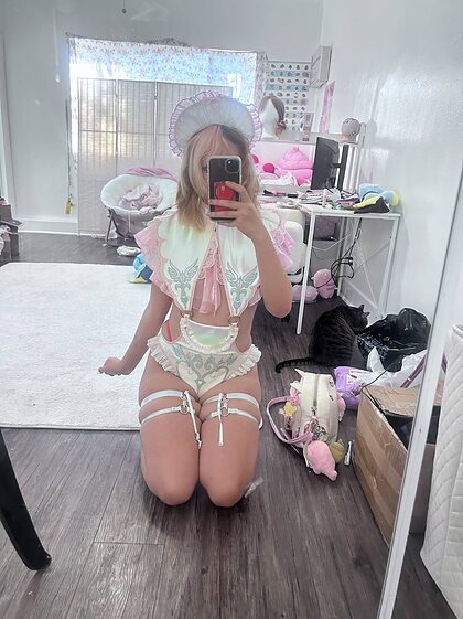 purrfectmeowiee nude photo #18