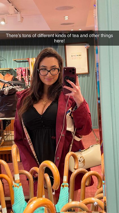 qveenjulia nude photo #198