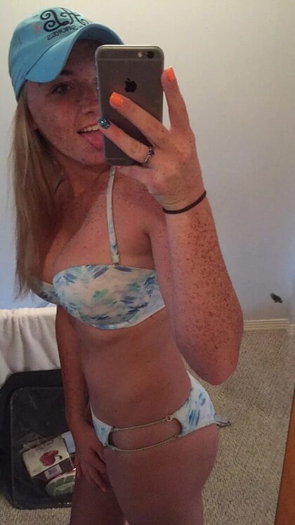 Raelyne nude photo #16