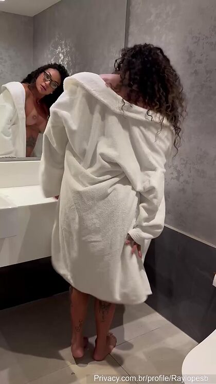 Ray Lopes nude photo #5