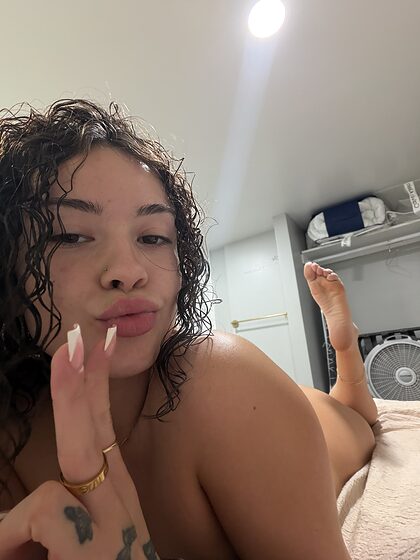 Realrissa nude photo #14