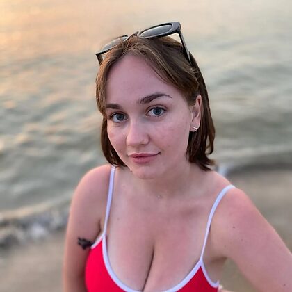 Regina nude photo #15