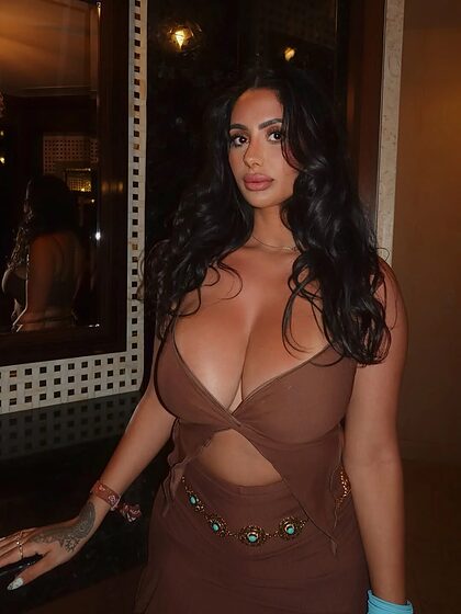 rere.bollywood nude photo #69