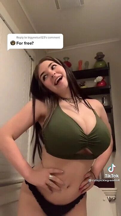 Riley F nude photo #26