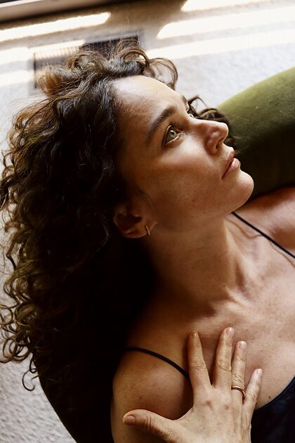 Robin Tunney nude photo #16