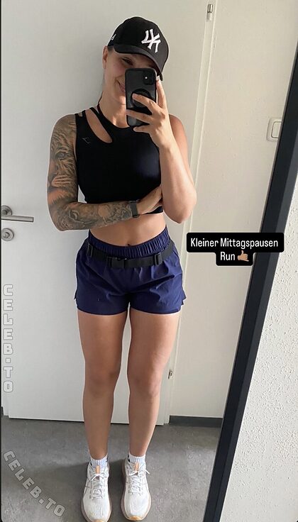 Sabrina Zarazik nude photo #1