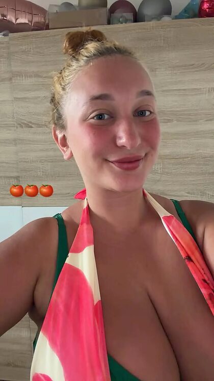 Sashka nude photo #3