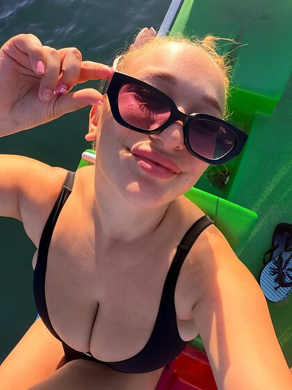 Sashka nude photo #22
