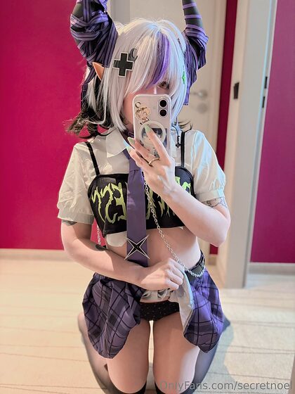 secretnoel notnoelchan nude photo #4