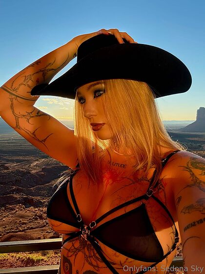 Sedona Sky nude photo #9