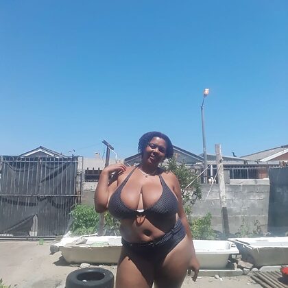 Shammonay Louw nude photo #12
