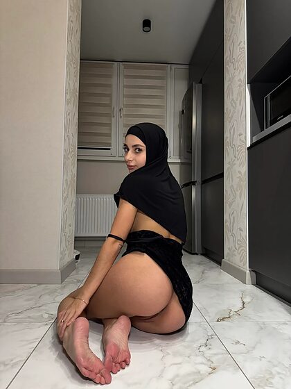 Sofie 777 nude photo #5