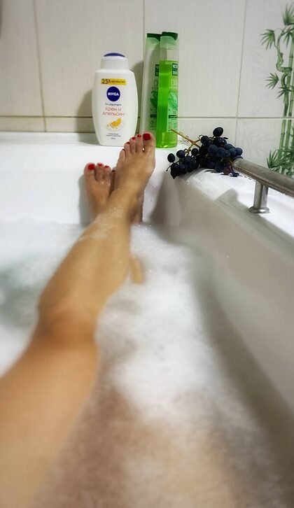 Squirrel Paws nude photo #28