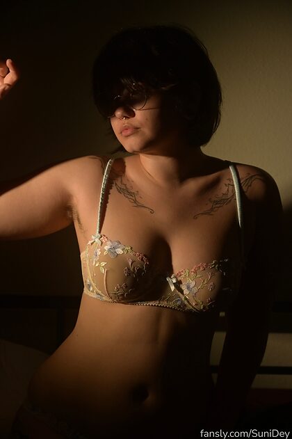 Sunidey nude photo #112