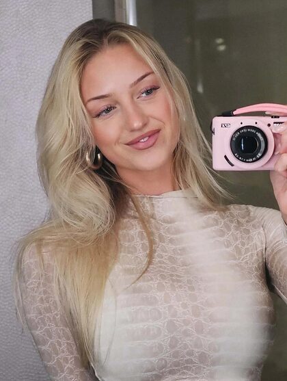 Sydney T nude photo #31