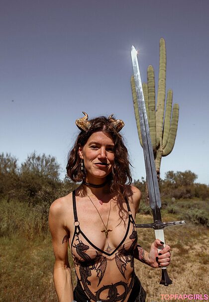 Tara Tea nude photo #39