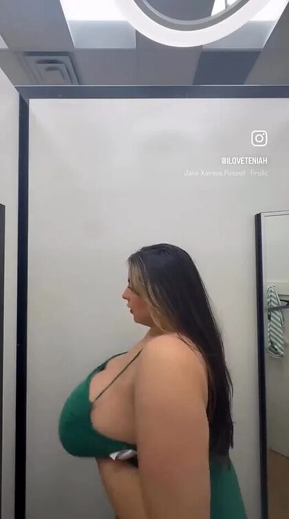 Teniah's tantalizing tatas nude photo #93