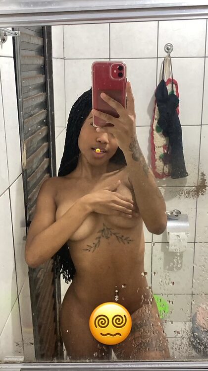 thalyne Silva nude photo #1