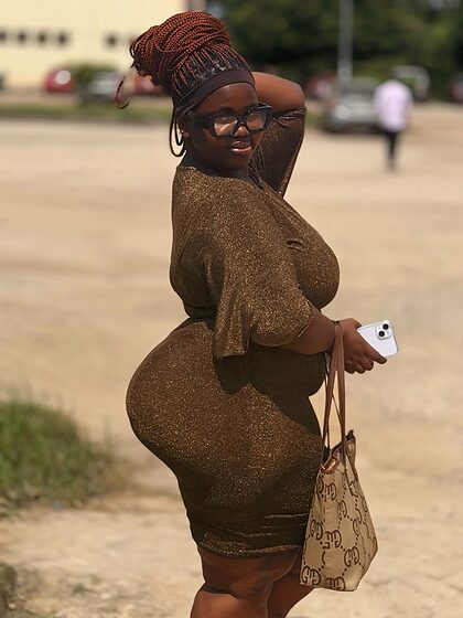 Thickshody nude photo #5