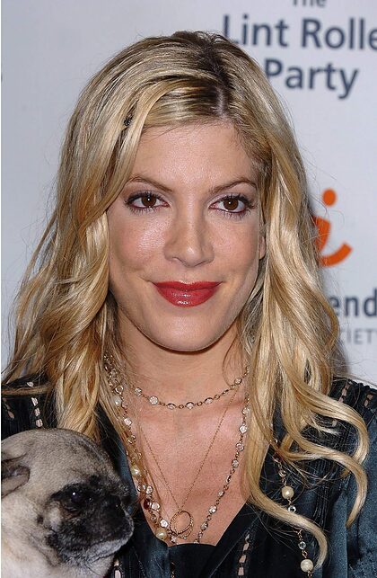 Tori Spelling nude photo #34