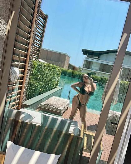 Tosya nude photo #2