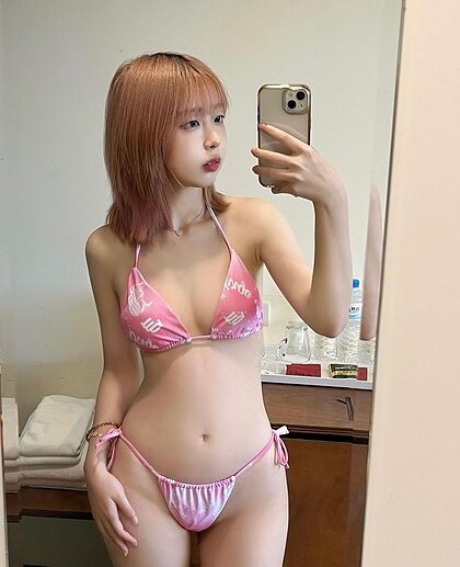 un_se0n nude photo #2