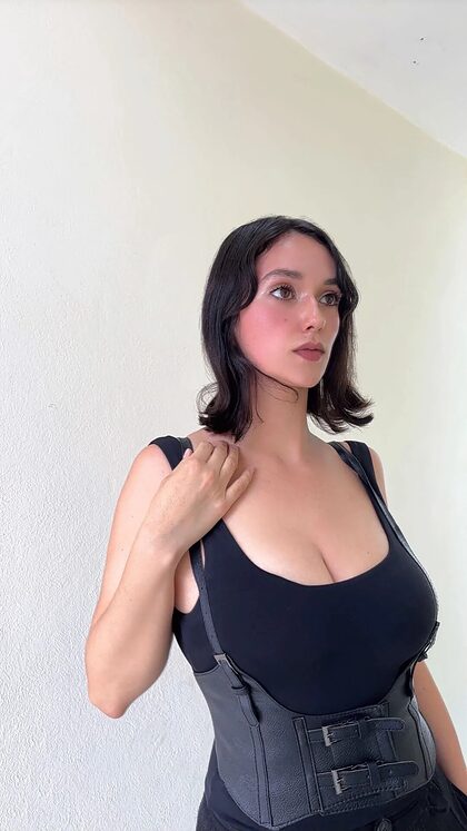 Val nude photo #44