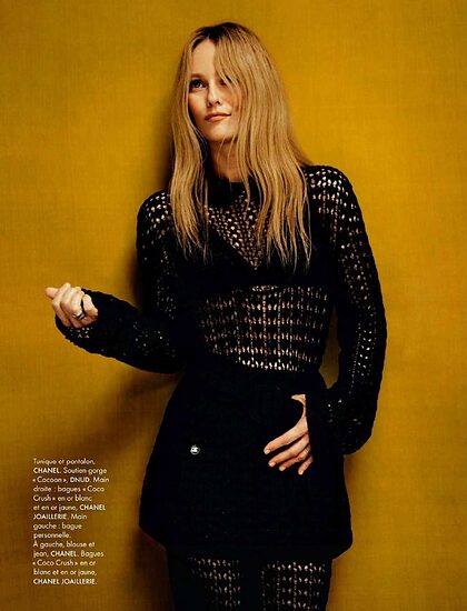 Vanessa Paradis nude photo #7